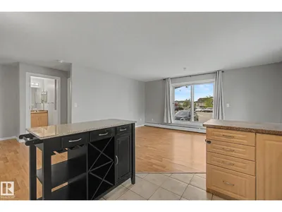 #105 240 SPRUCE RIDGE RD photo 12