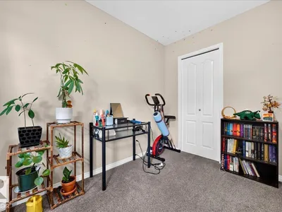 887 OAKLAND BV photo 21