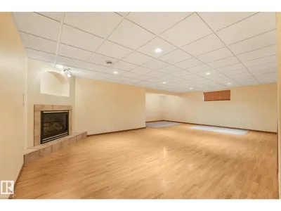 16512 87 ST NW photo 29