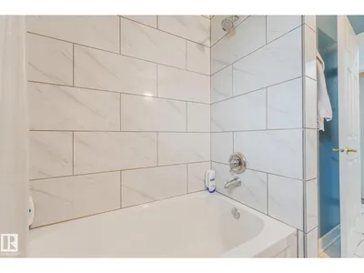 8712 137 AV NW photo 18