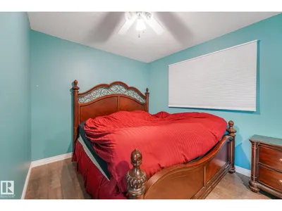 8712 137 AV NW photo 19