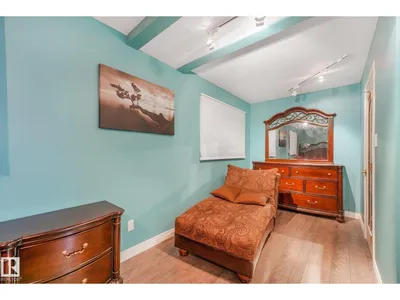 8712 137 AV NW photo 20