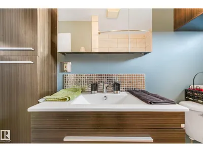 8712 137 AV NW photo 29