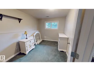 9813 152 ST NW photo 29