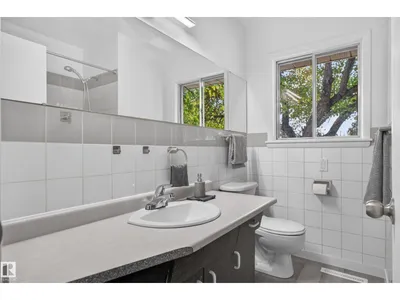 4813 115 AV NW NW photo 24