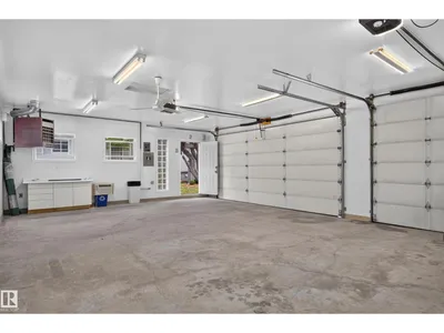 4813 115 AV NW NW photo 51