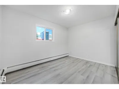 #101 7915 112 AV NW photo 21