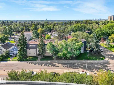 #101 7915 112 AV NW photo 32