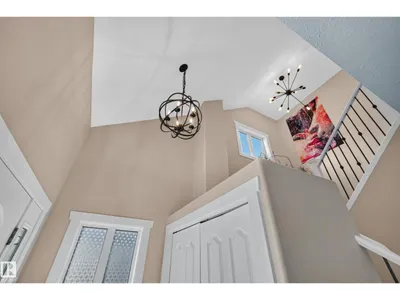 14422 104 AV NW photo 5