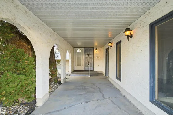 3143 78 ST NW photo 2