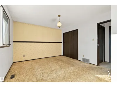 3143 78 ST NW photo 18