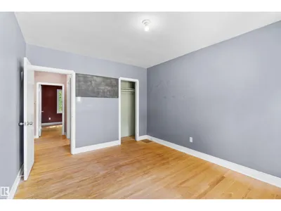 10607 73 AVE NW photo 16