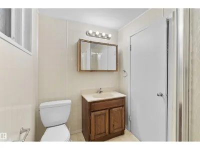 10607 73 AVE NW photo 18