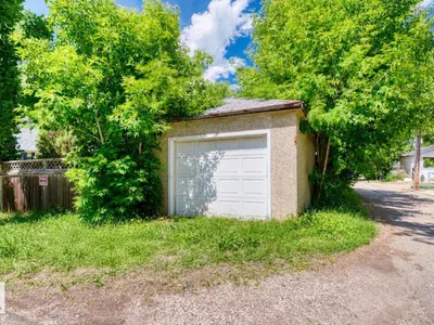 10607 73 AVE NW photo 24