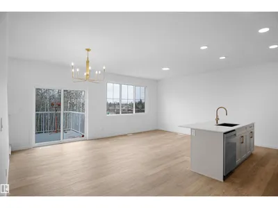 #19 19904 31 AV NW photo 6