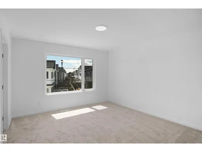 #20 19904 31 AV NW photo 20