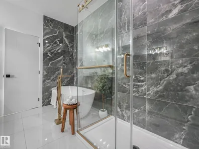 19308 30 Avenue NW photo 50
