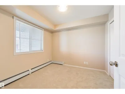 #409 12035 22 AV SW photo 20