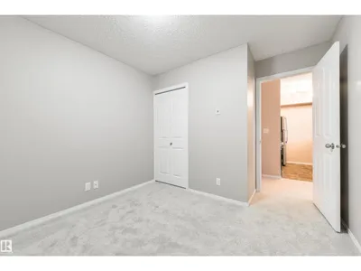 #409 12035 22 AV SW photo 24