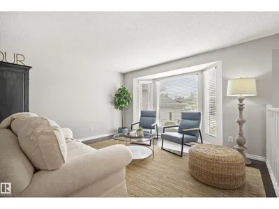 75 CHARLTON CR photo 13