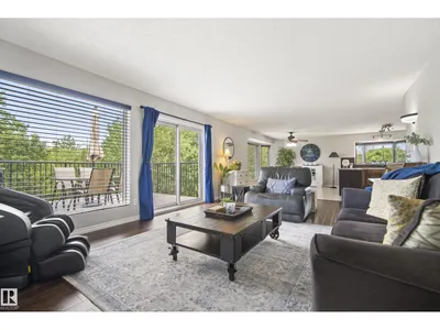 75 CHARLTON CR photo 4