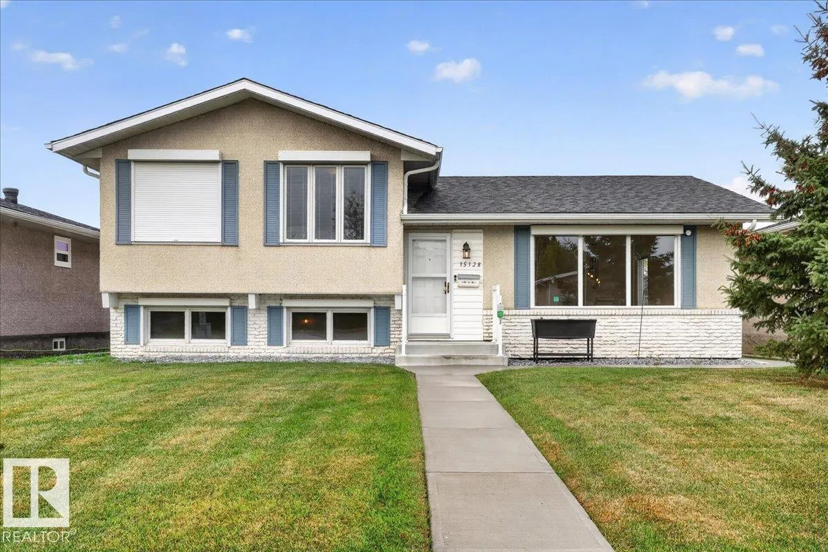 15128 88 ST NW exterior