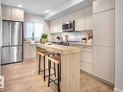 3 18640 18 AV NW photo 7