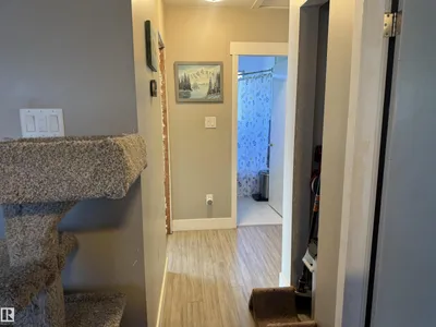 9246 154 ST NW photo 23