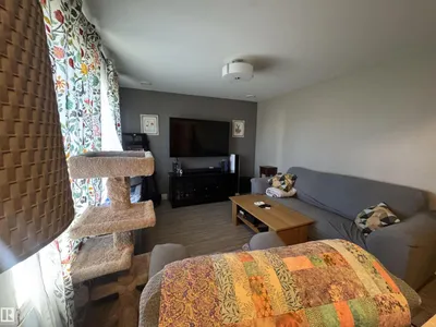 9246 154 ST NW photo 24