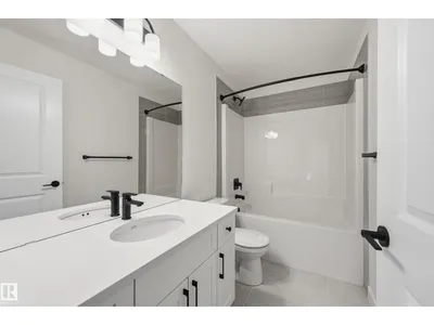 22615 89 AV NW photo 22