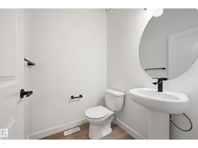 22615 89 AV NW photo 14