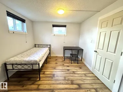 10840 74 AV NW NW photo 26