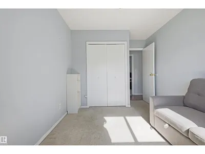 3519 33 AV NW photo 36
