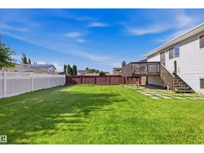3519 33 AV NW photo 39
