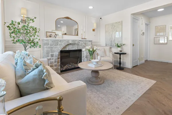 #99 150 Cashman CR SW photo 2