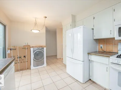 4107 147 ST NW photo 21