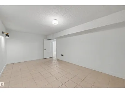 12944 117 ST NW photo 24