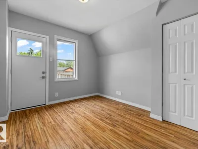11429 64 ST NW photo 30