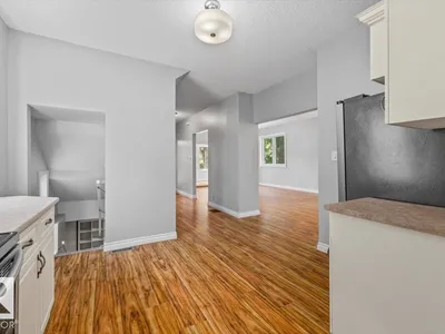11429 64 ST NW photo 37