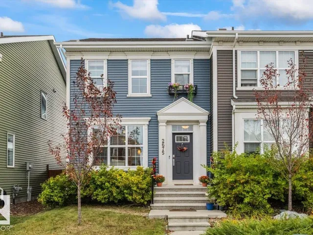 2675 Maple Way NW, Edmonton