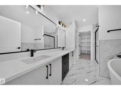 3119 9 ST NW photo 22