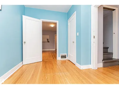 10918 84 AV NW photo 15