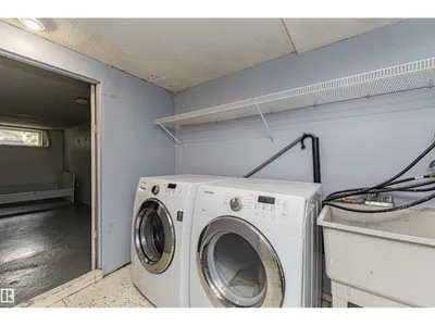 10918 84 AV NW photo 34