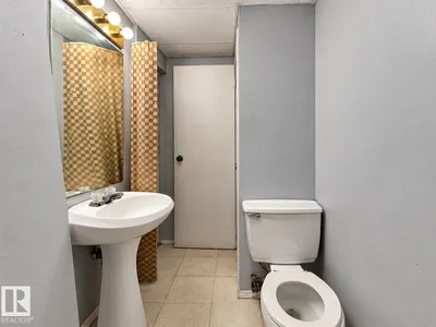 12204 40 AV NW photo 20