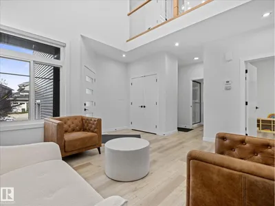 16115 34 AV SW photo 8