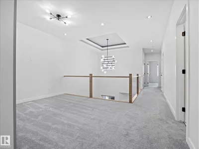16115 34 AV SW photo 27