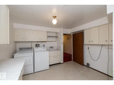 11322 52 ST NW photo 55