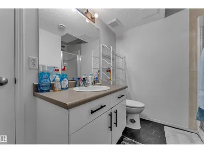 1233 ORMSBY LN NW photo 26