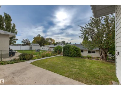 7211 140 AV NW photo 54