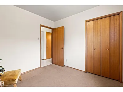 7211 140 AV NW photo 30